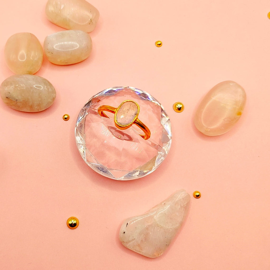 Moonstone Ring - MINU Jewels